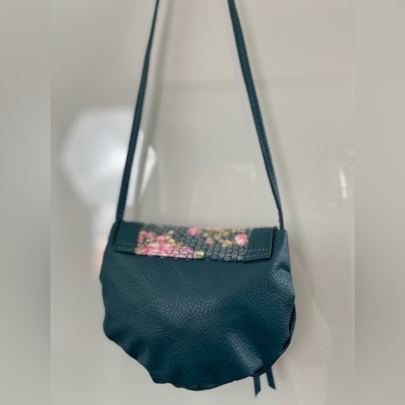 CANDIES Vegan Leather Pink Purple Rose Sequins Studded Mini Crossbody Purse Bag - Picture 5 of 14